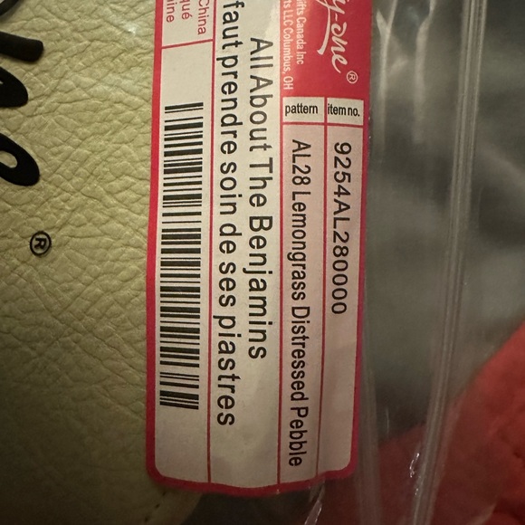 Thirty-One Cream Wallet - Picture 4 of 9